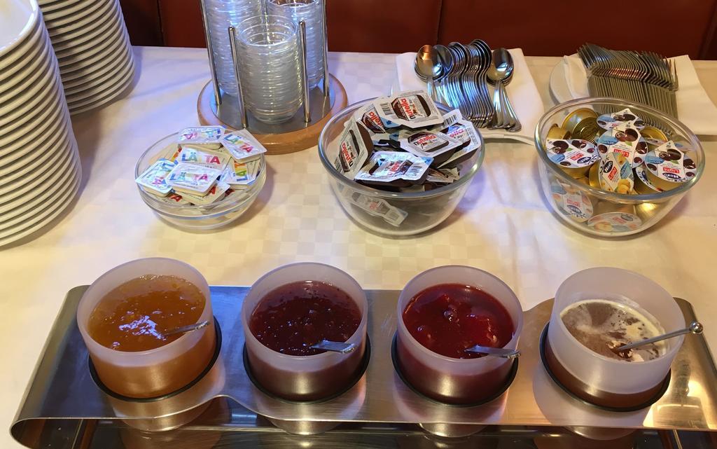 Poschiavo Suisse Hotel & Traditional Fondue Stube Экстерьер фото