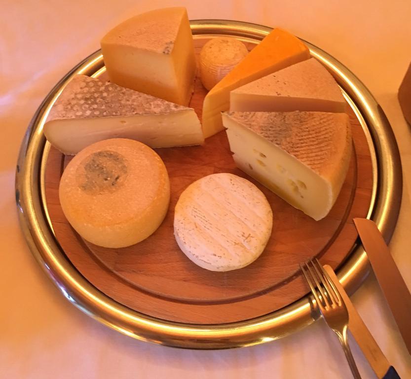 Poschiavo Suisse Hotel & Traditional Fondue Stube Экстерьер фото